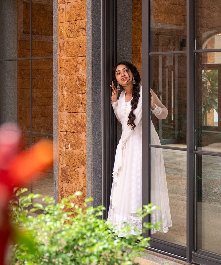 Odaville courtyard reel